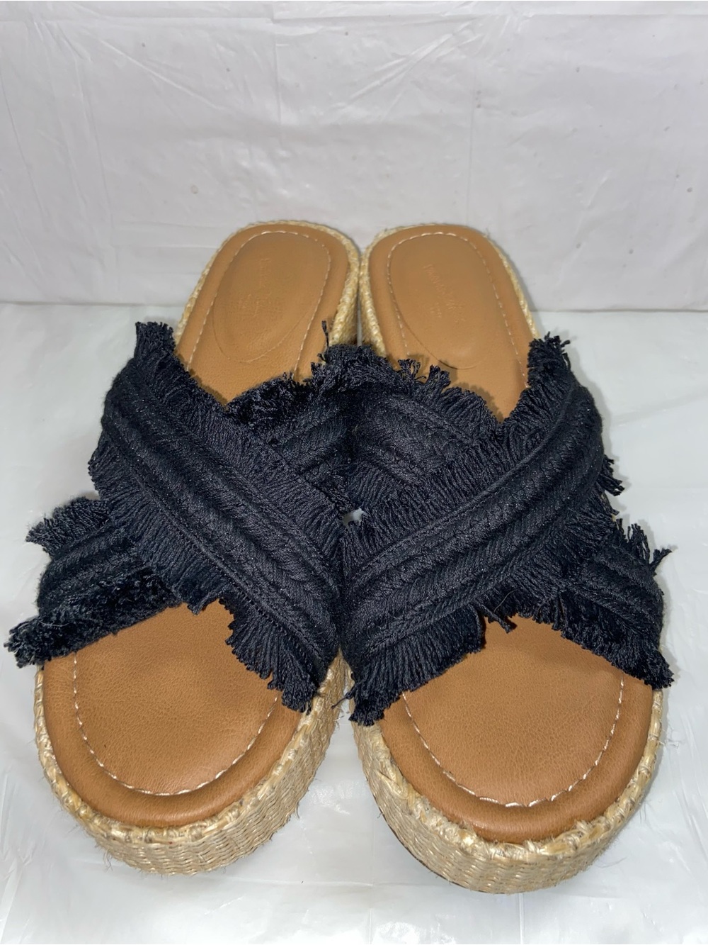 Universal Thread sandals - Picture 3 of 11